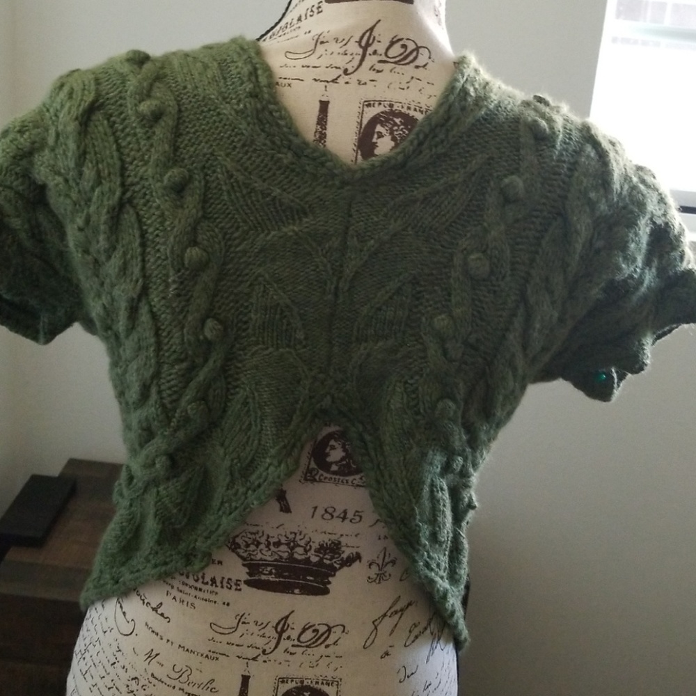 Sweater - Picture 2 of 2